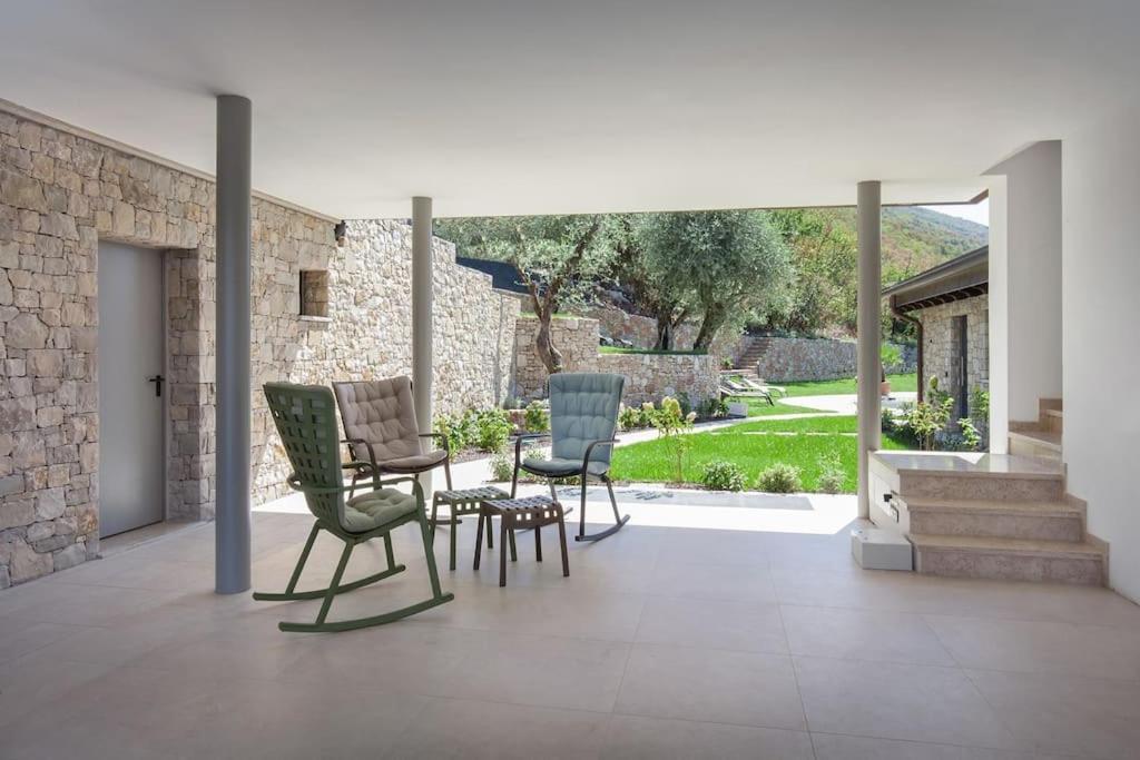 Villa Divina-Apt Armonia-Con Piscina E Vista Lago 카스텔레토디브렌조네 외부 사진